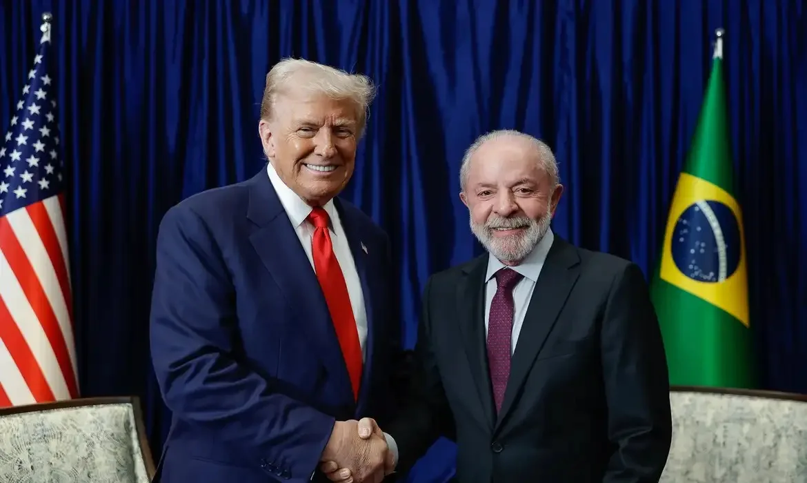 Lula diz ter tido “ótima reunião” com Donald Trump na Malásia
