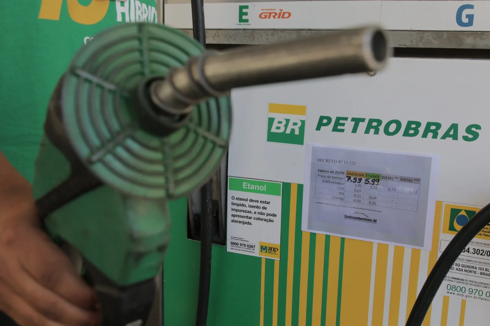 Petrobras anuncia redução no preço da gasolina para distribuidoras em 5,2%