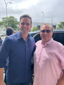 Prefeito Marcos Freitas acompanha inauguração de voo direto entre Campina e Brasília