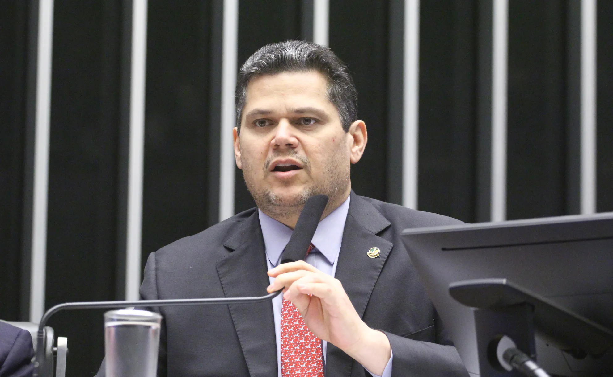 Davi Alcolumbre promulga Lei da Dosimetria