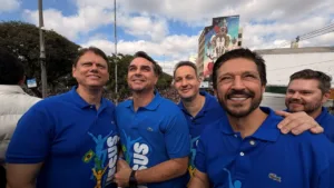 Flávio diz que “mal” vai ser “expulso” do Brasil esse ano