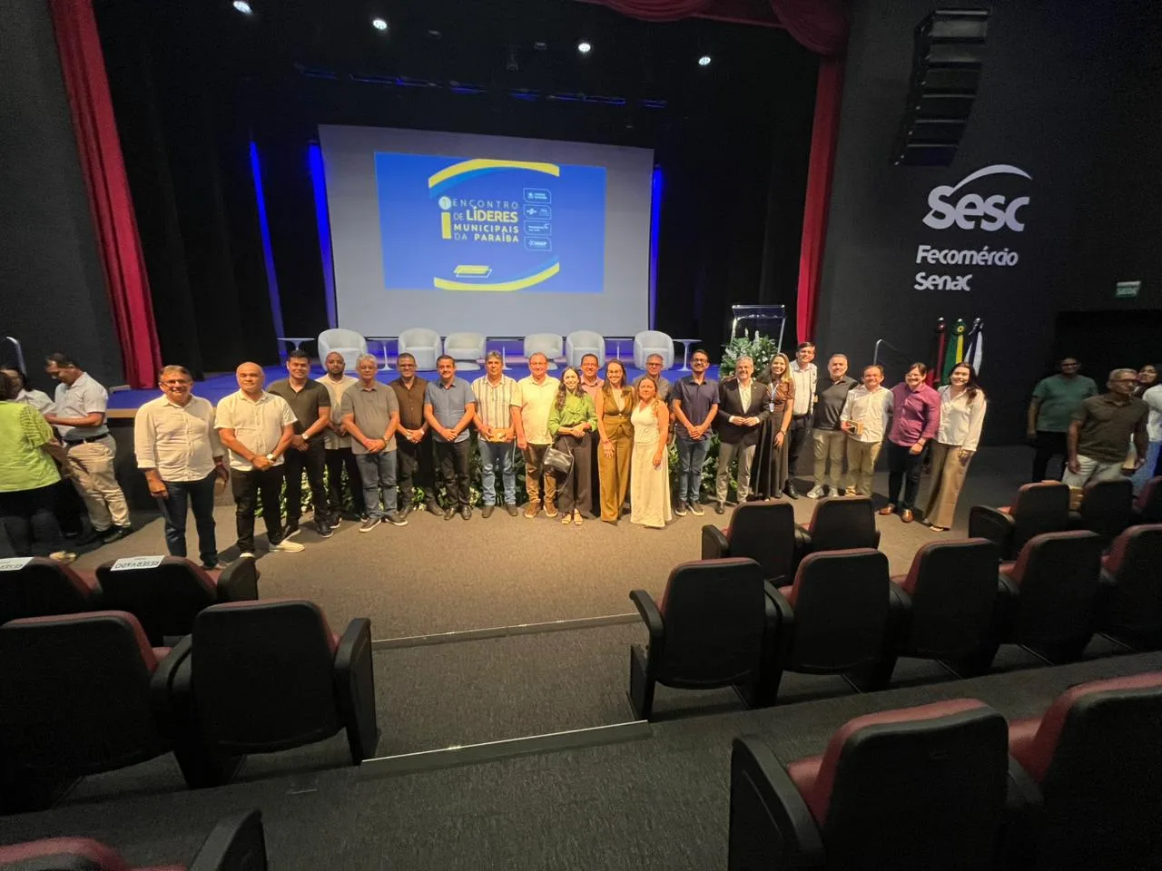 Prefeito Marcos Freitas participa de encontro que reúne lideranças municipais da Paraíba