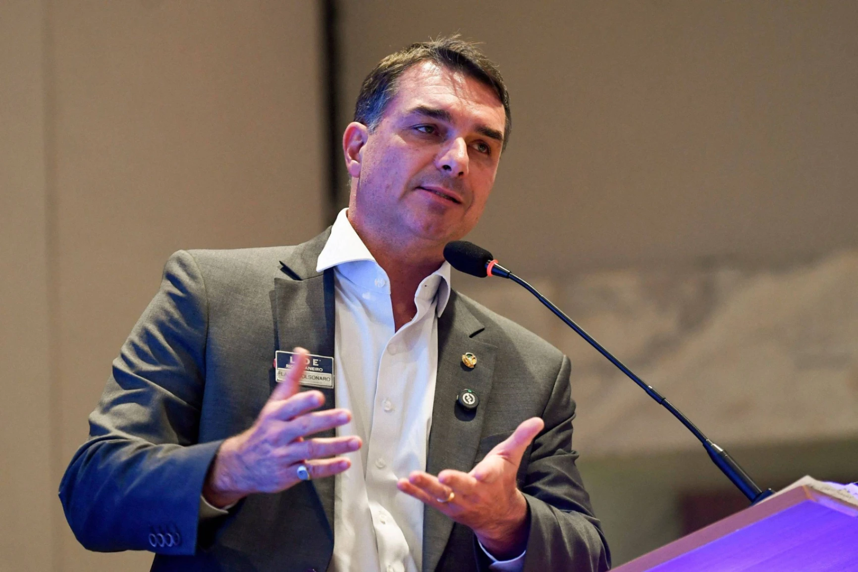 Senadora Tereza Cristina sinaliza positivamente para ser vice de Flávio Bolsonaro