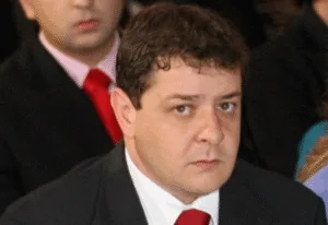 Mendonça autoriza investigação da PF sobre Lulinha