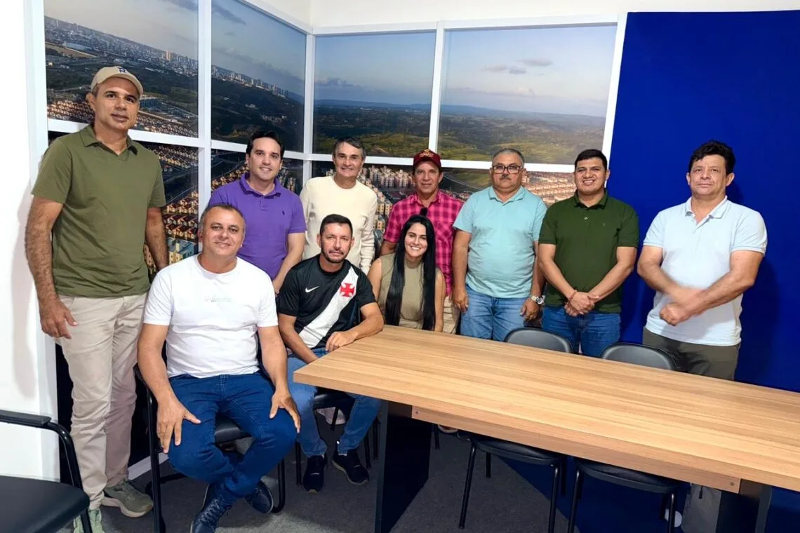 Prefeito Cícero do Carmo lidera grupo de Alcantil e reforça apoio a Romero Rodrigues