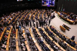 Câmara instala comissão para analisar redução da maioridade penal para 16 anos