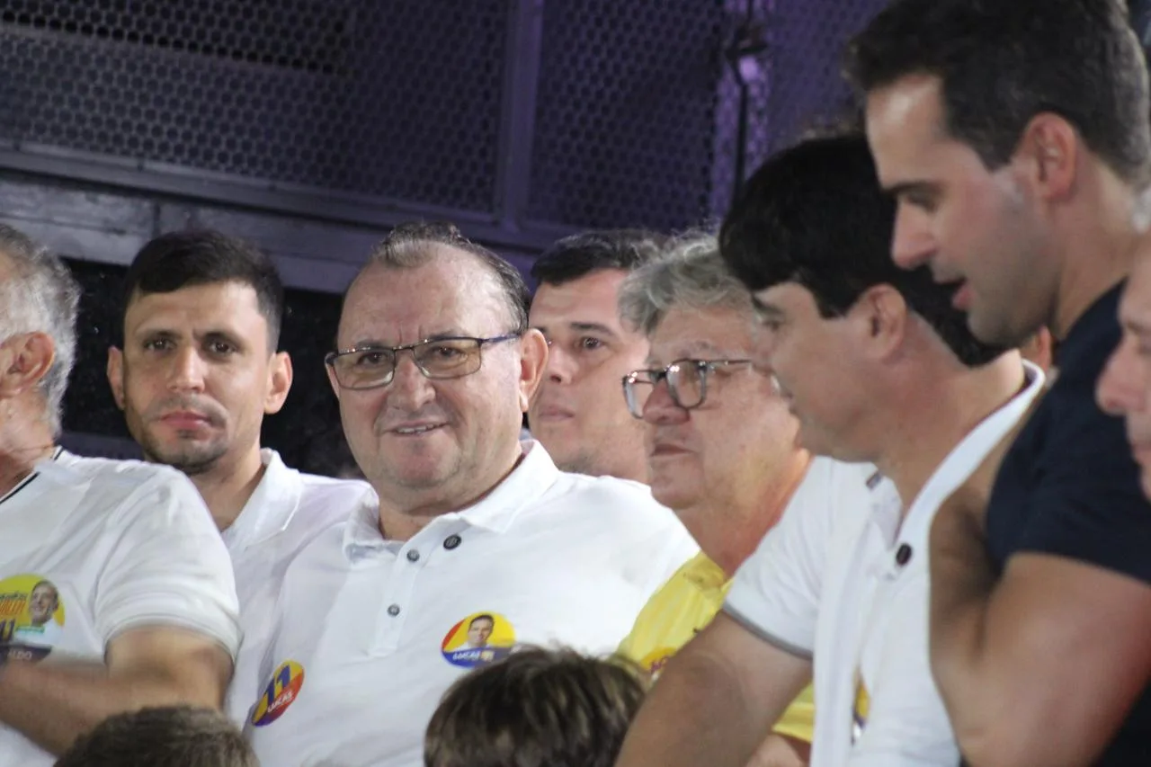 Prefeito Marcos Freitas mobiliza aliados por água, saúde e asfalto para Boqueirão