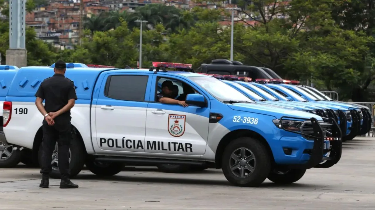 PM mobiliza 200 policiais contra avanço do Comando Vermelho no Rio