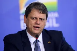 Tarcísio oficializa candidatura à reeleição ao Governo de São Paulo