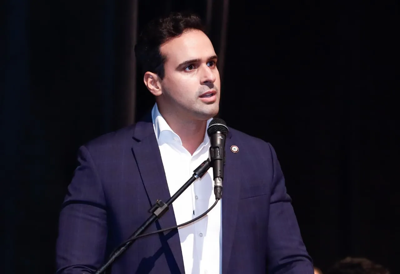 Convenção de PP, PSB e Republicanos confirma Lucas Ribeiro na disputa estadual