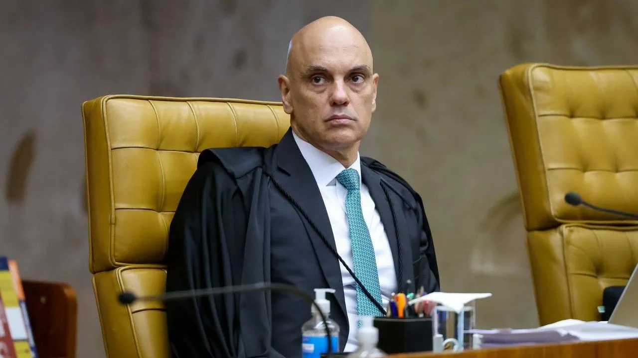 STF julga hoje se Alexandre de Moraes deve ser investigado