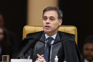 André Mendonça rejeita ação contra aumento do Bolsa Família