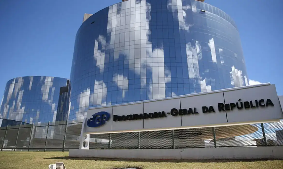 PGR pede nulidade de relatório da PF que cita Moraes e Vorcaro