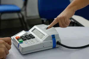 TSE admite erro em mudança de 4 mil seções de votação