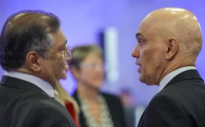 PL rejeita acordo com STF e mira impeachment de Moraes e Dino em 2027