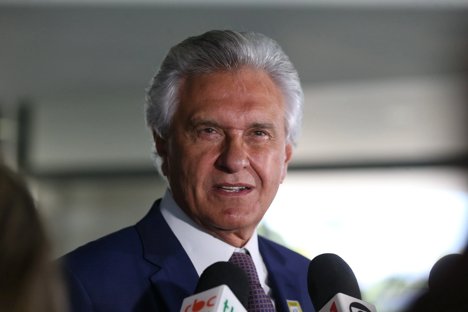 Ronaldo Caiado declara apoio a Flávio Bolsonaro no segundo turno