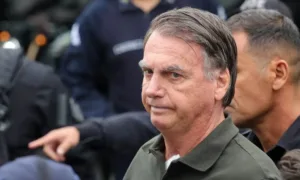 Nunes Marques deve analisar revisão da pena de Bolsonaro após eleição