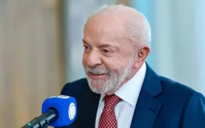 Lula concede entrevista ao Jornal da Record nesta quarta-feira (21)