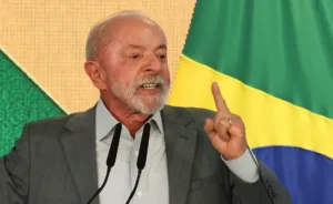 Ônibus de graça no fim de semana: Lula manda PEC ao Congresso
